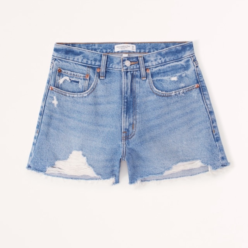 Abercrombie mid rise curve love boyfriend shorts